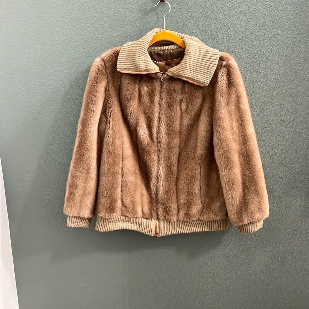 Vintage 1980’s Style VI LTD fur coat, size medium large